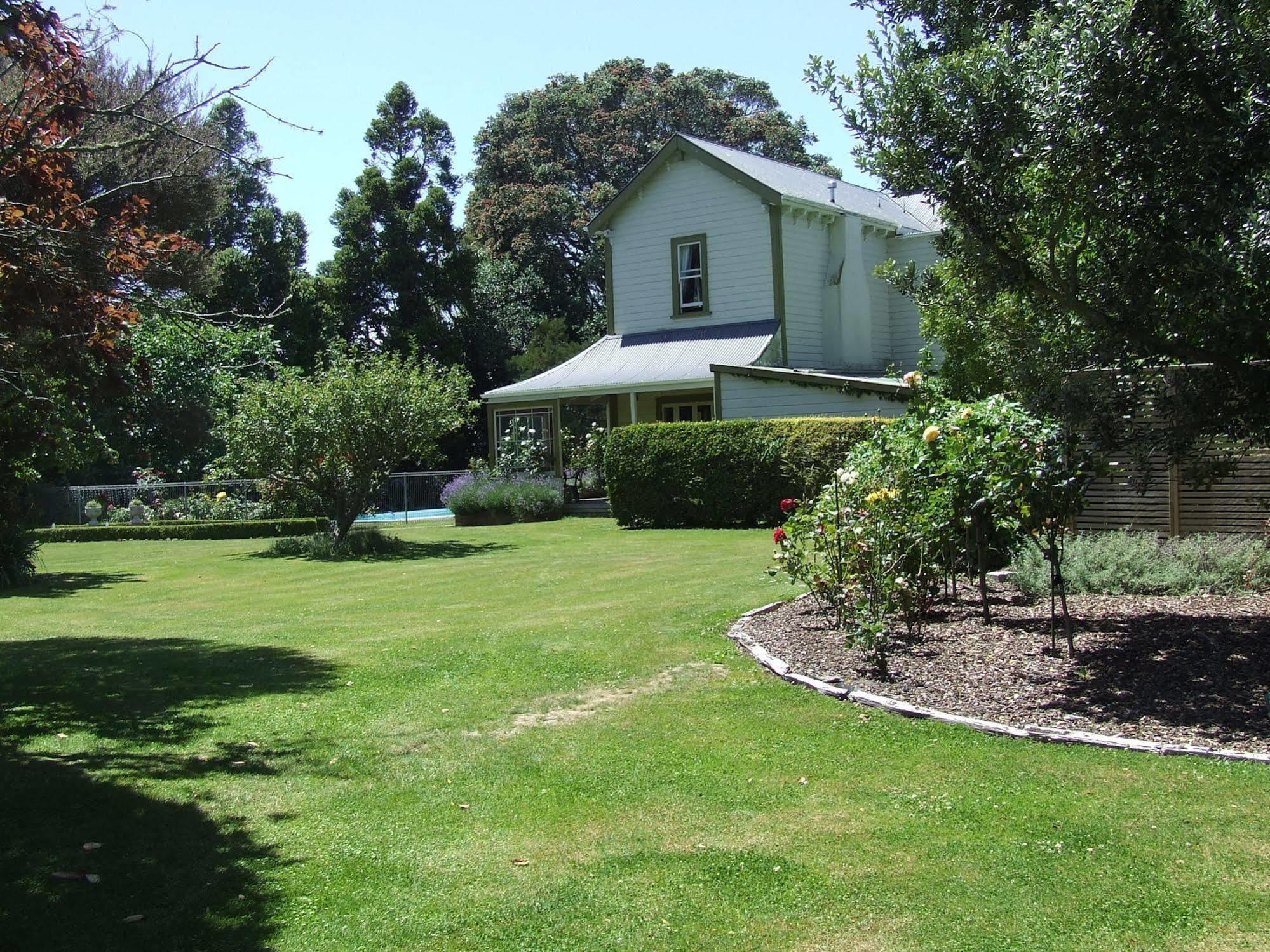 Tairoa Lodge & Cottage Hawera Zewnętrze zdjęcie